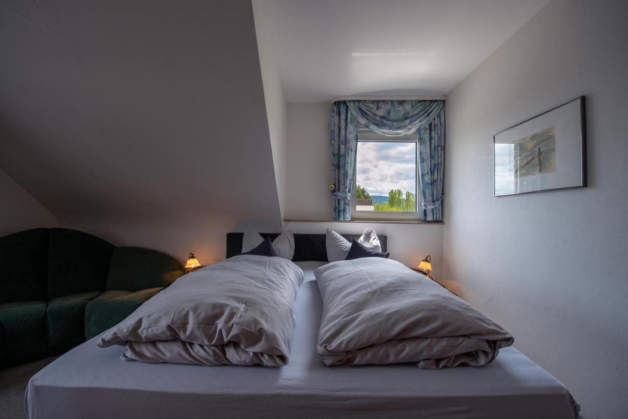Hotel Schatulle Laufersweiler Esterno foto